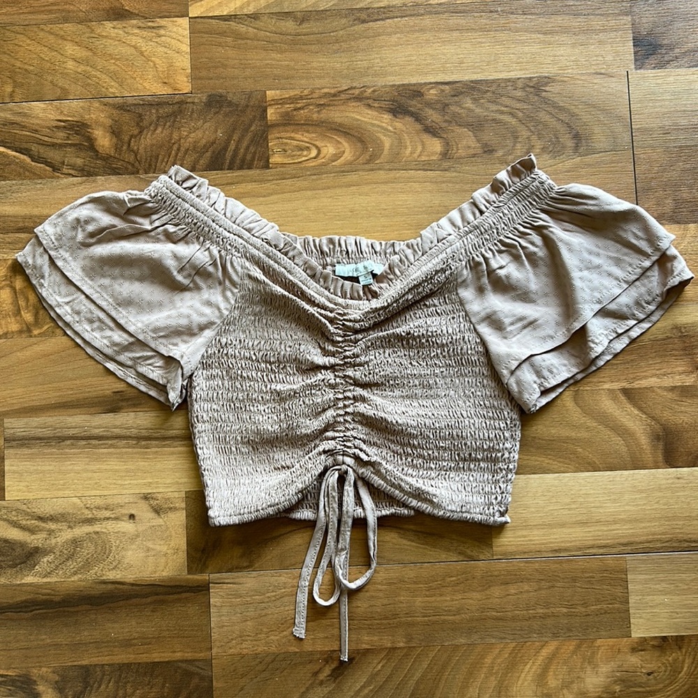 CROP TOP